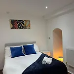 Riverside Haven Room 6