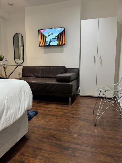 Appartamento Riverside Haven 6 *